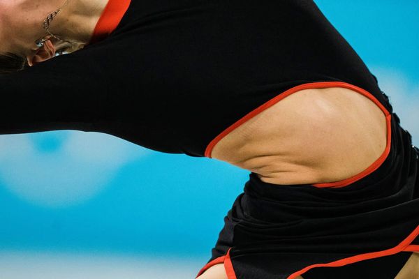 merlin_201455367_a055cdd1-5cf6-4107-a439-a1b12c51a37e-superJumbo