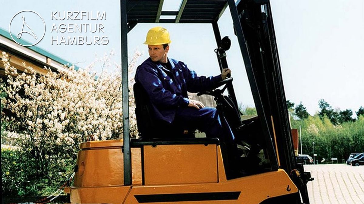 (200) Forklift driver Klaus - The first day on job | A Short Film by Jörg Wagner & Stefan Prehn - …