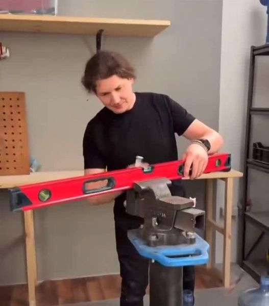 6 Guy builds a plasma cannon out of 2 water jugs