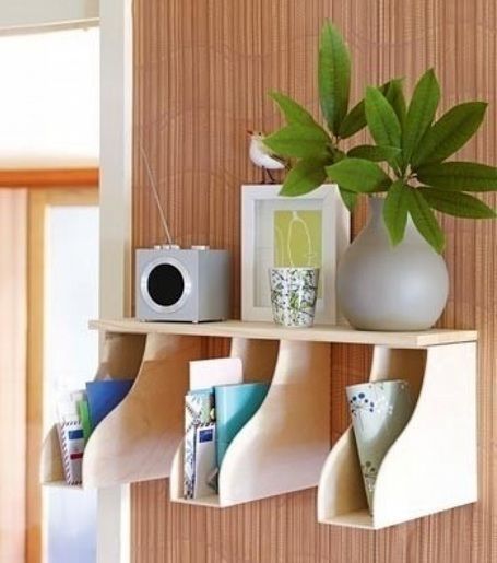 Small shelves and magazine holder for bedroom organization ideas | lifehacks | Pinterest