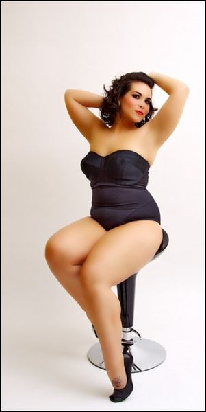 Modern pinup
