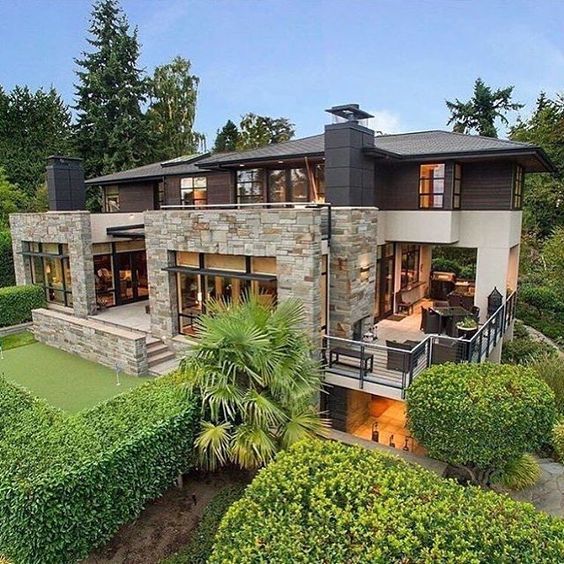 Love the mixed use exteriros and the clean lines with textures of the building.