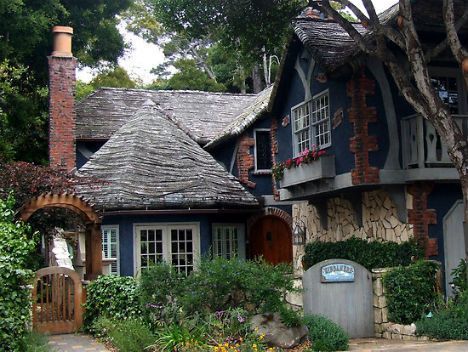 Windamere is another Comstock cottage in Carmel, with its most eye-catching and distinguishing feat…