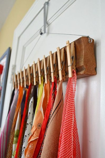 Sally Ann: DIY Clothes Pin Scarf Holder | lifehacks | Pinterest