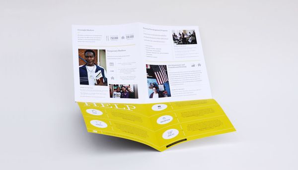 brochure_spread