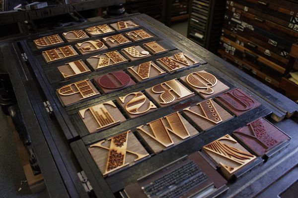 decorativebodoni-mrcup-04