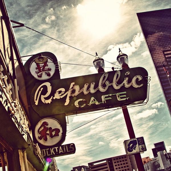 01c9b550657d11e1a87612313804ec91-7