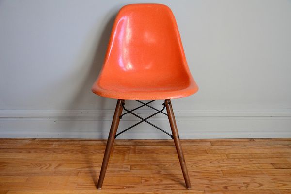 eames_shell_chairs_6.png