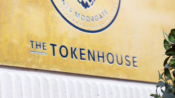 05_The_Tokenhouse_Signage_Designers_Anonymous_on_BPO