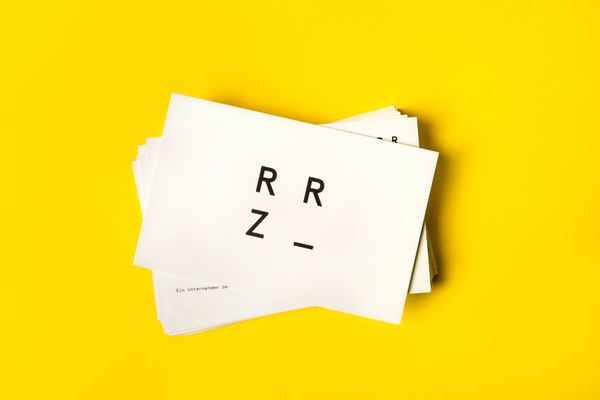 01_RRZ_Business_Card_Moodley_on_BPO