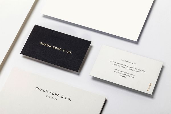 03-Shaun-Ford-Foil-Business-Card-by-Savvy-on-BPO