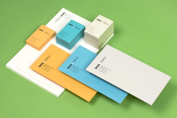 06-Dosatres-Print-Stationery-by-Comite-Studio-on-BPO