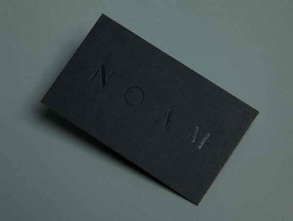 06-Noam-Graphical-House-Business-Cards-BPO