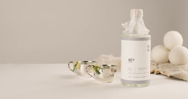 BĒT_VODKA_ICEFISHING