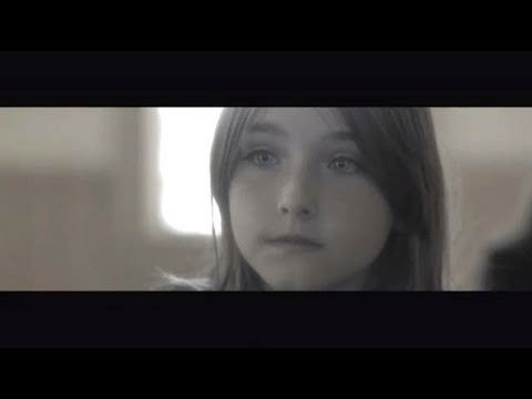 Fucked Up - "Queen Of Hearts"