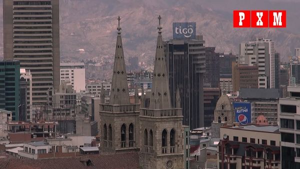 Vista de La Paz desde la línea naranja del teleférico
