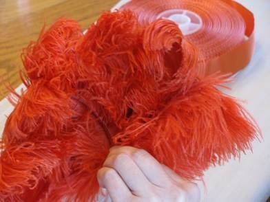 How to create beautifully fluffy plumes. By the loverly Lynn McMasters