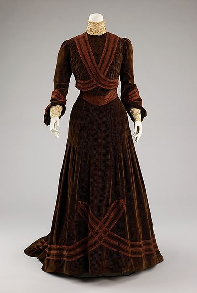 Afternoon dress Jeanne Hallée    ca. 1903