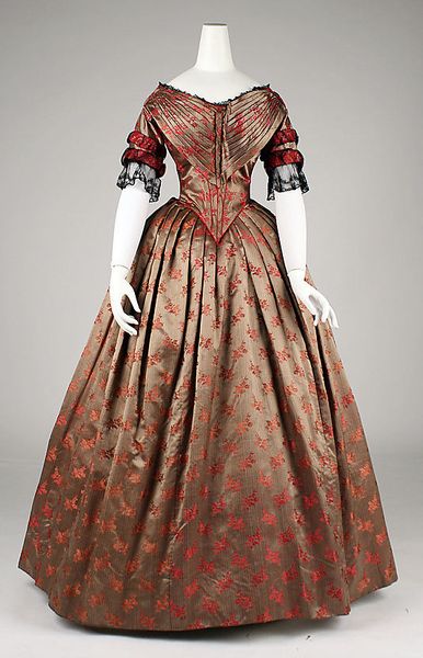 Silk brocade evening dress, American or European, ca. 1842.