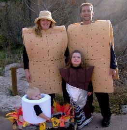 Family Halloween costumes!