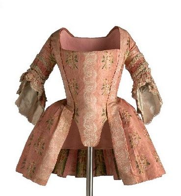 Caraco, c.1745-60. This would be worn over a petticoat (in this era, meaning an outer skirt) in eit…