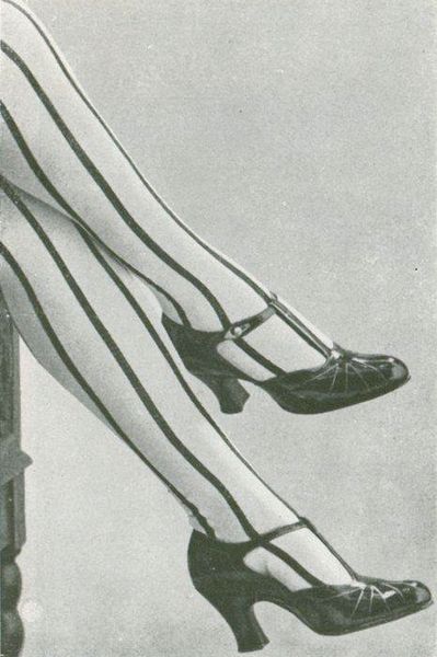 Silk stockings from Bouvier Frères, Les Modes July 1922. Photo by Henri Manuel.