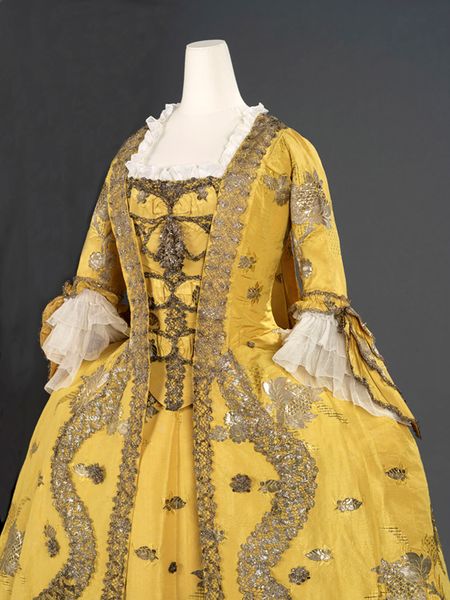 robe à la française, English  Silk extended tabby (gros de Tours) with liseré self-patterning an…