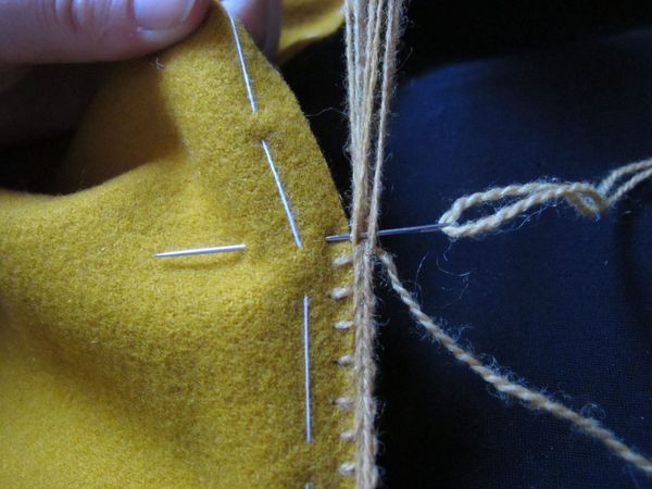 How to tablet/card weave edges