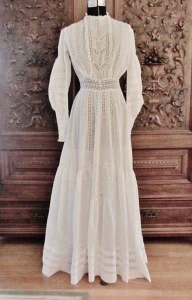 Vintage white lawn dress  early 1900's dress by mathildasattic