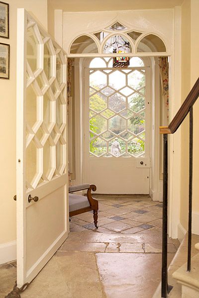Architectural Tour of the UK: The Orangery at Frampton Court