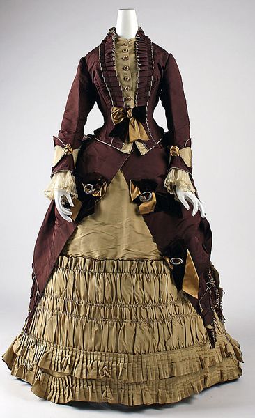 Visiting dress  Emile Pingat  (French, active 1860–96)    Date:      ca. 1872