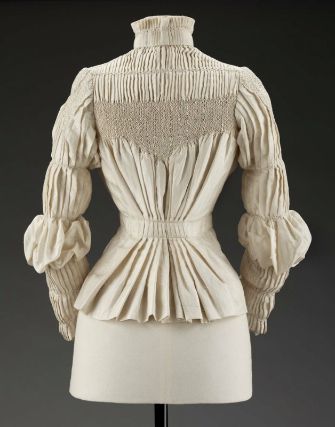 Woman's blouse      English, 1890s