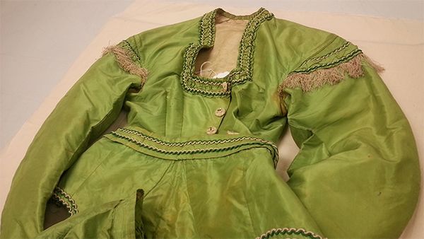 A killer green: Ryerson’s arsenic dress, 1860s