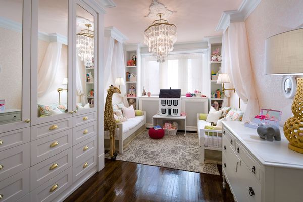 Candice turned this once cluttered little girls room into a bedroom suite fit for a princess. http:…