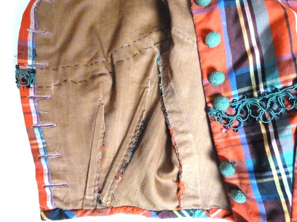 Inside bodice- I always love to see these pictures cause it helps so much with how we should be put…