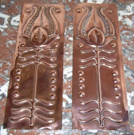 Arts and Crafts floral motif