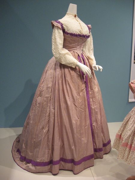 2012-08-25 KSMF - Purple silk windowpane  taffeta bodice and skirt (American), circa 1860.