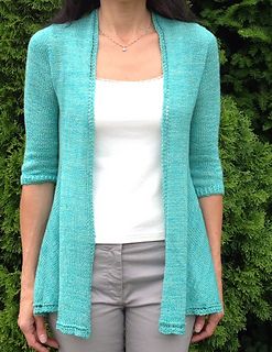 Soubrette cardigan pattern on Ravelry, by Mary Annarella #LyricalKnits