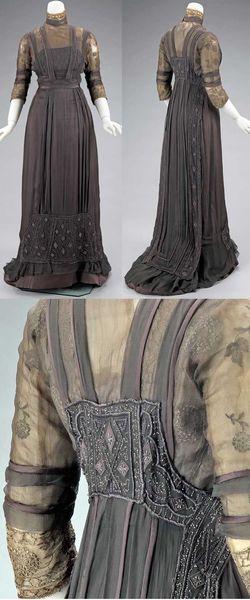 Dinner dress, House of Pacquin (Mme. Jeanne Pacquin), spring/summer 1909. Silk with metal trim. Gor…