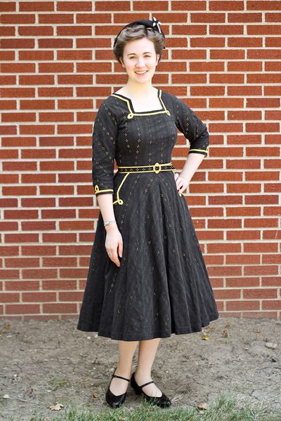 Mode de Lis- black eyelet dress