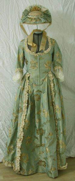 18th century gown and hat http://laurafrantz.blogspot.com/2010/10/exquisite-18th-century.html