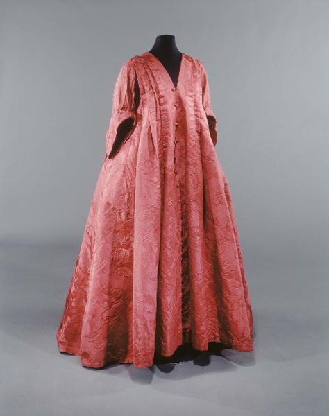 Robe Volante, 1720-1735