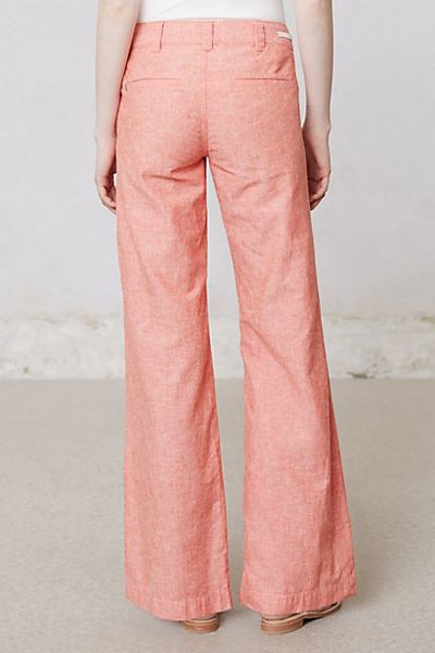 Cute and practical top stitched single welt pocket detail.