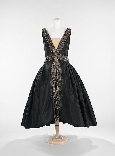 1926, Robe de style - Jeanne Lanvin. From the collections of the Metropolitan Museum of Art.