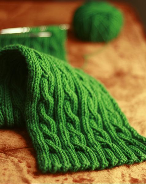 Palindrome: A Reversible Cable Scarf. Free pattern inspired by  Hello Yarn's Irish Hiking Scarf pat…