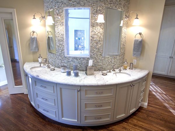 Hundreds of Designer Bathroom Photos