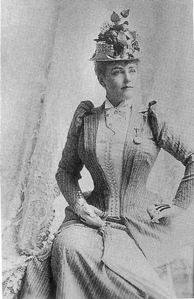 1890 cabinet card, subtle striped fabric, lapels, many tiny buttons down front of vestee, also on c…