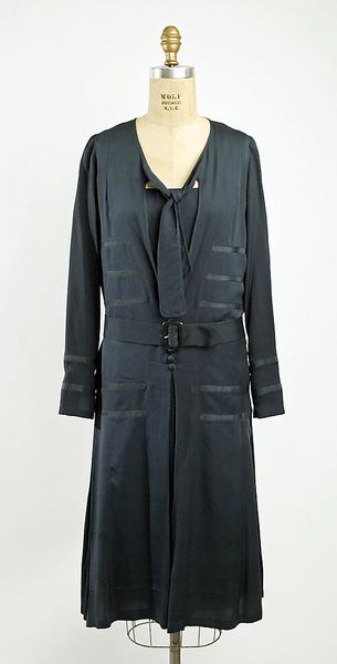 1928 - Miss Carroll. Silk.