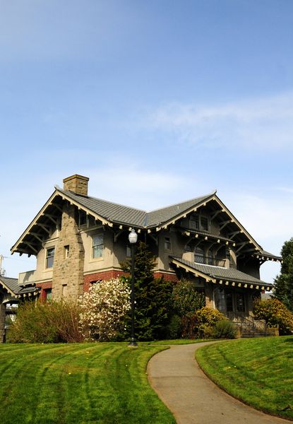 Roeder Home  Bellingham, Washington    Completed in 1908 by Victor A. Roeder.