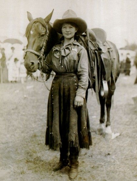 An unknown cowgirl from around 1900. Source: Buffalo Bill Museum and Grave, Golden, Colorado